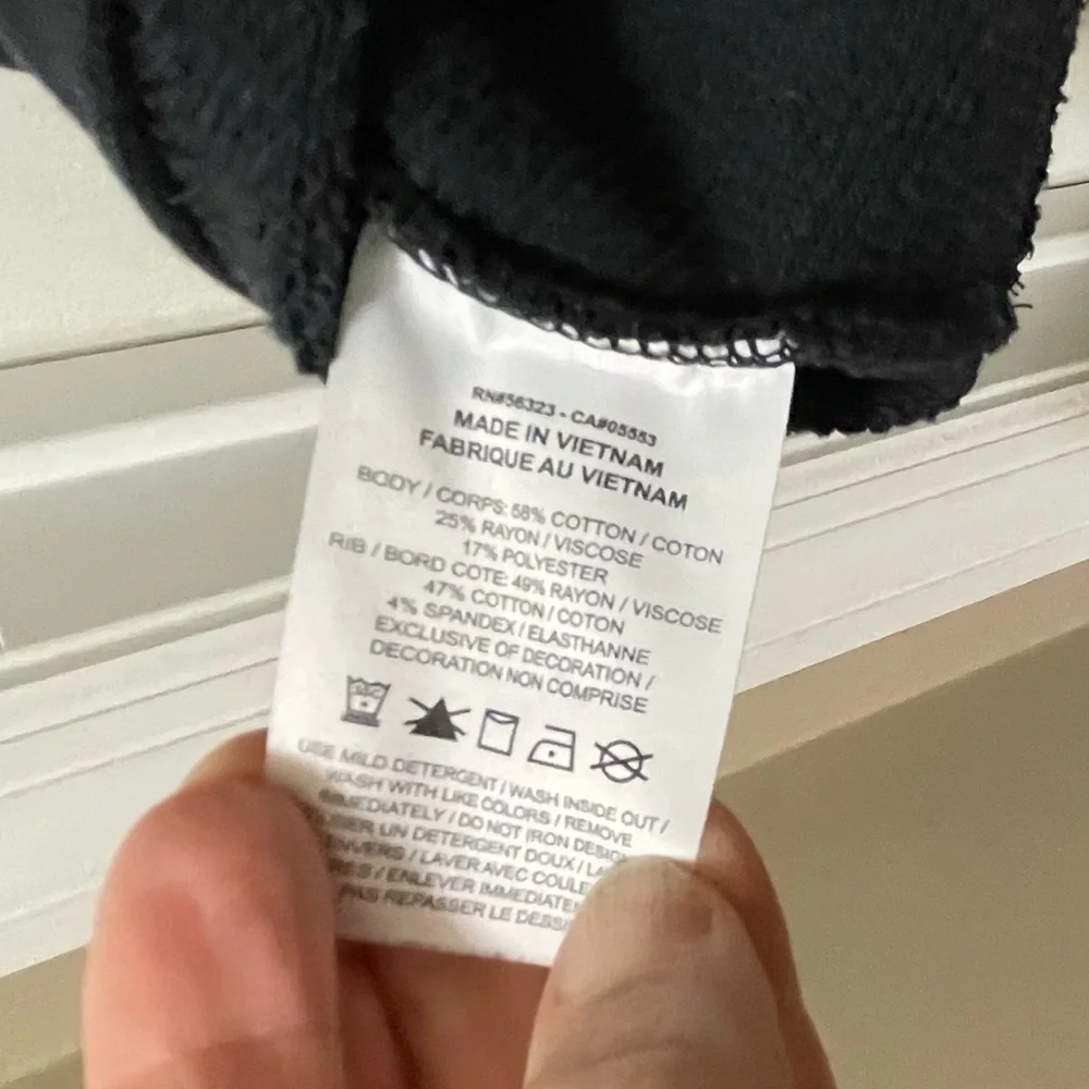 Nike Black Rally Clash cropped Hoodie with Metallic Logo - Picture 5 of 5